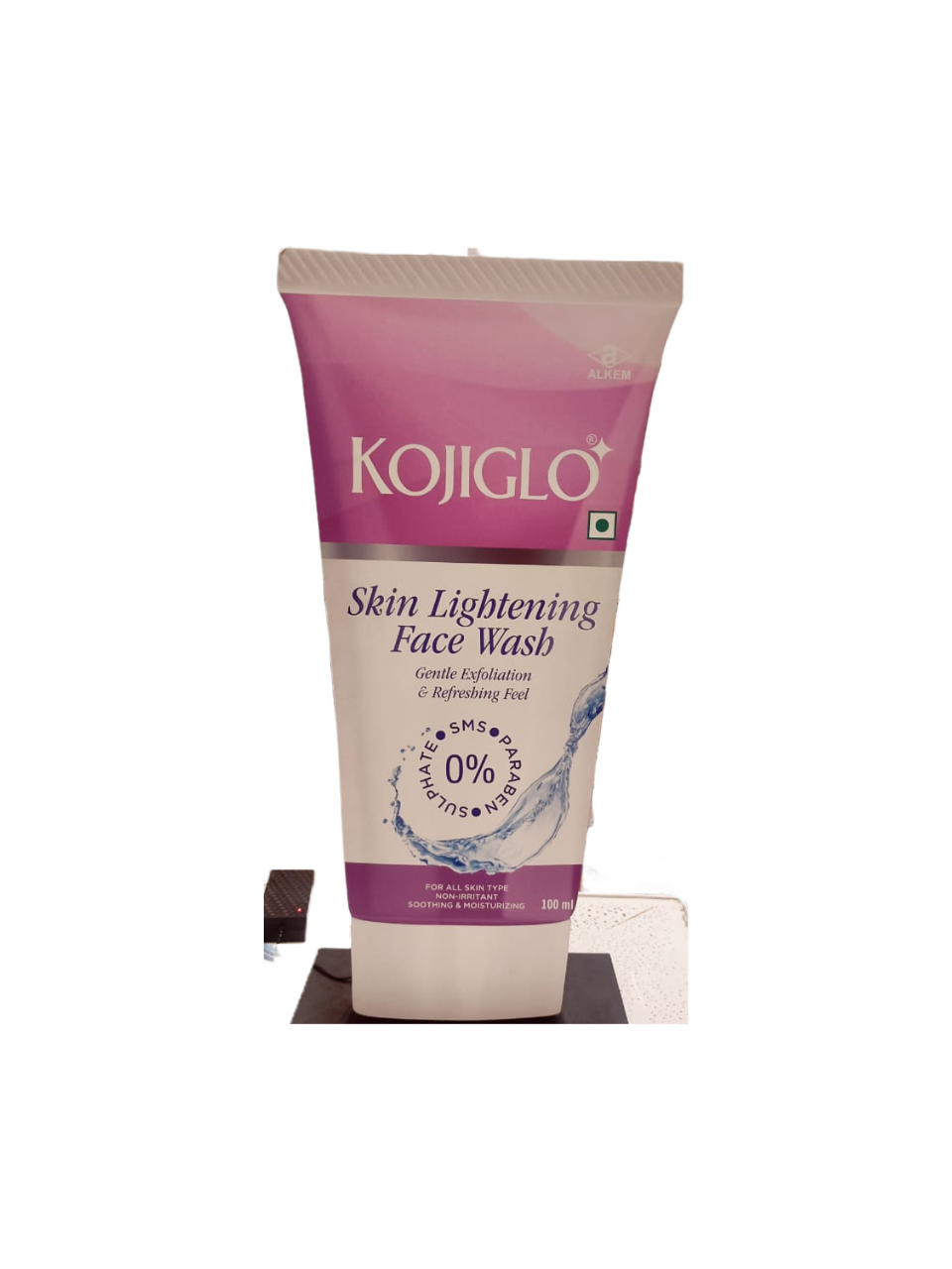 Kojiglo Skin Lightening Face wash